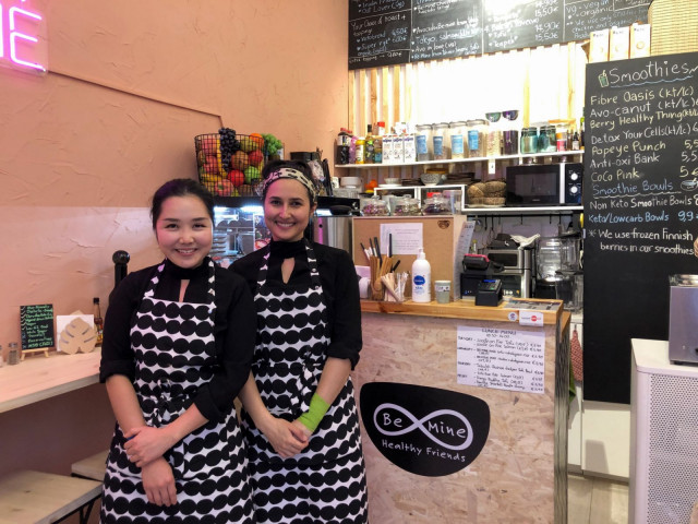 Ravintolan omistajat Belle Aphipanya (vas.) ja Jasmine McAlpine .