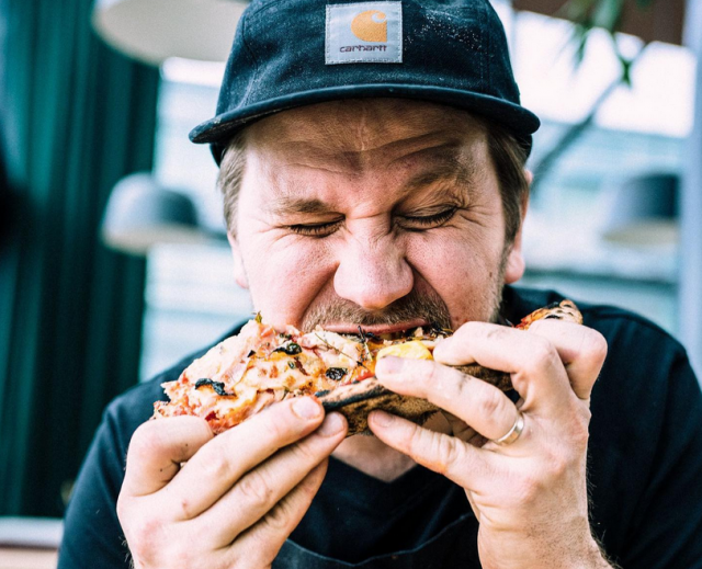Markus Hurskaisen rakastaa huolella ja rakkaudella tehtyä pizzaa.