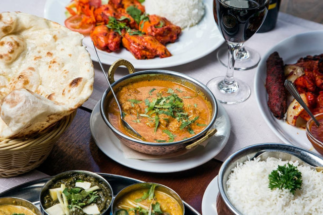 Samratissa herkuttelet nyt intialaisilla erikoisuuksilla edullisesti.