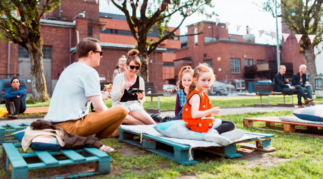 Teurastamolla viihtyy koko perhe.