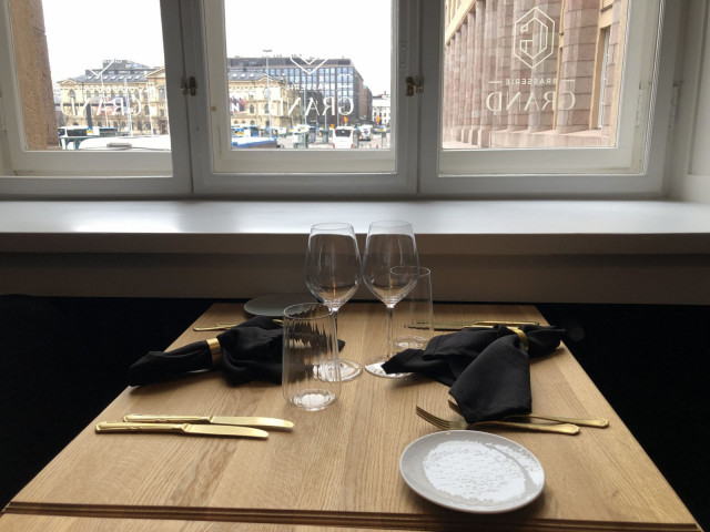 Brasserie Grandista on upeat näkymät Helsingin keskustaan.