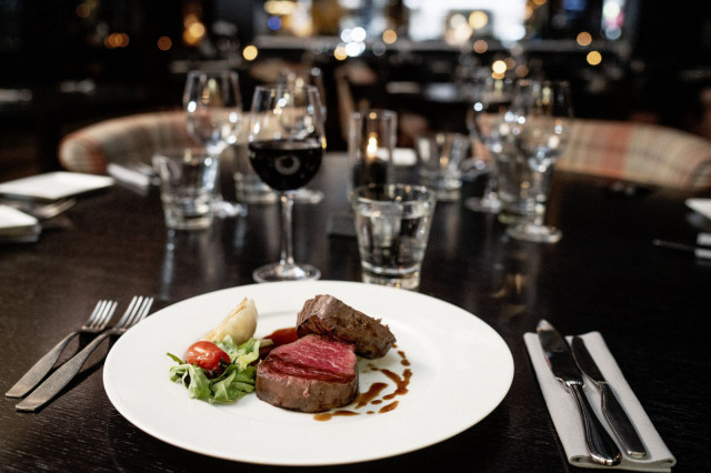 Stefan's Steakhouse keskittyy laatupihveihin.