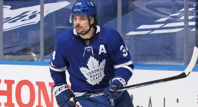 Matthews kommer att spela sin första match den här säsongen