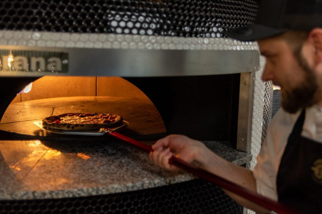 Prisma Kaaren sisältä löytyy nyt napolilainen pizzauuni.