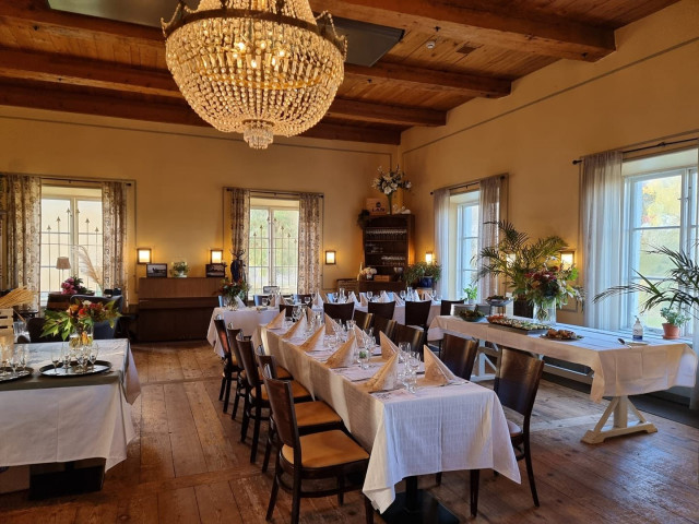 Annan kartano sijaitsee keskellä peltoja Pohjois-Helsingissä.