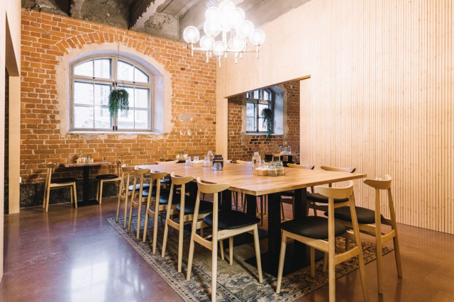 Näissä puitteissa kelpaa herkutella joulupuurolla.