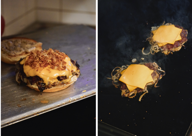 Bonelessin sipulihampurilainen sisältää kaksi rapeapintaiseksi paistettua naudanlihapihviä, ohuen ohutta sipulia, cheddarjuustoa, rapeaa shalottisipulia, ja dijon-majoneesia.