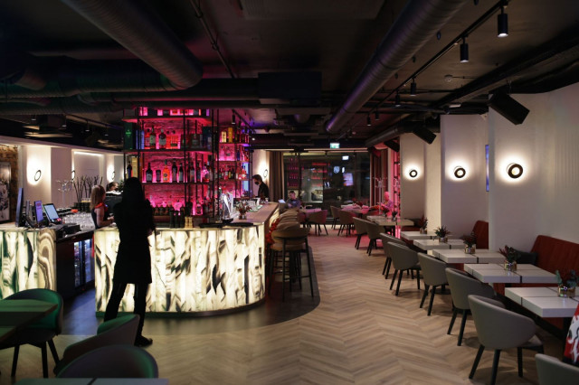 OlyBet Bar & Grill on aivan uudenlainen sporttibaari myös sisustukseltaan.