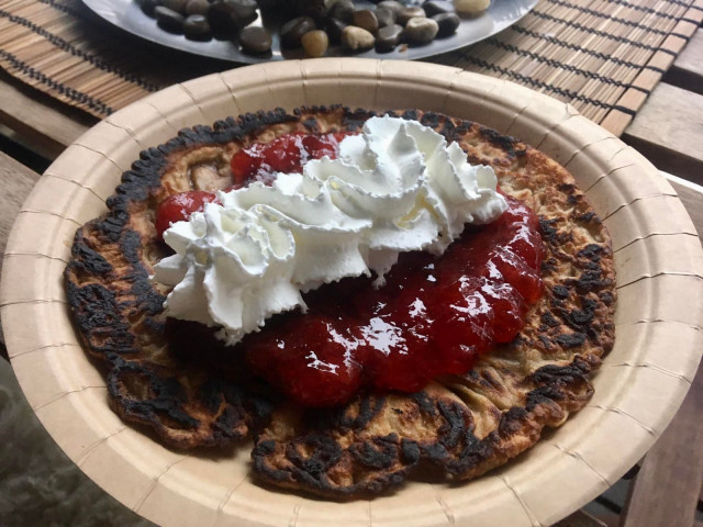 Kurkijärven majalla lettupannu käy kuumana.