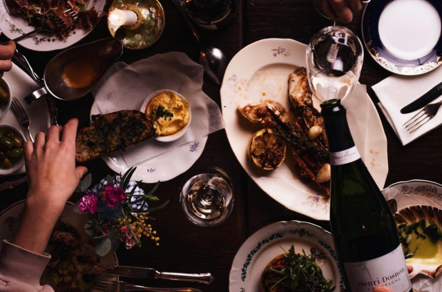 Bardot ihastuttaa aina - myös sunnuntaisin.