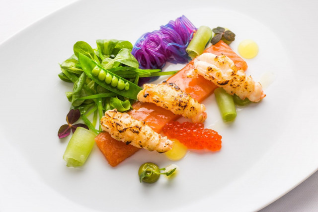 Horisontiin menijöille tiedoksi: Pukukoodi on smart casual.