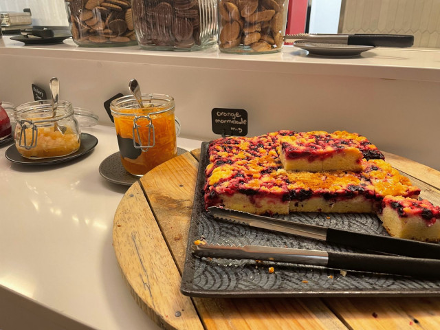 Hotellin omat hillot ovat maistamisen arvoisia.