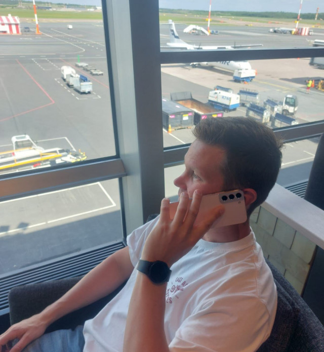 Samsung Galaxy S22+ toimii hyvin myös Samsung Galaxy Watch4 älykelloni kanssa.