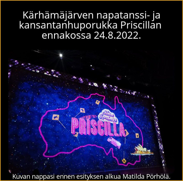 Lavastus ja valaistus rokkasivat hyvin yhteen.