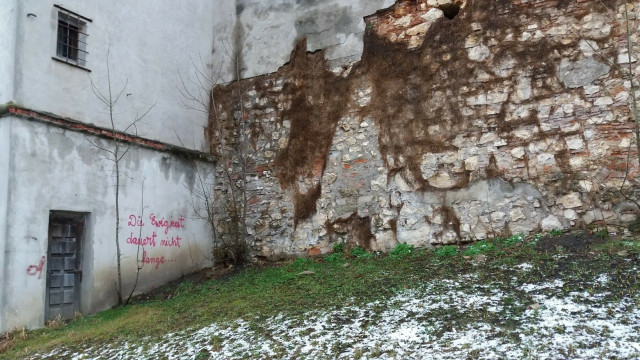 die Ewigkeit dauert night lange