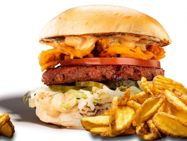 Naughtyn vegeburgeri maistuu myös sekasyöjille.