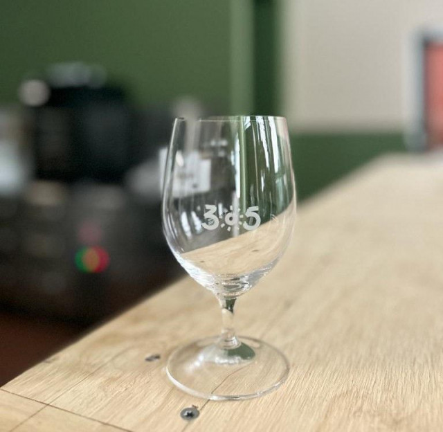 Cocktailit ja juomat ovat vahvassa roolissa uudessa ravintolassa.