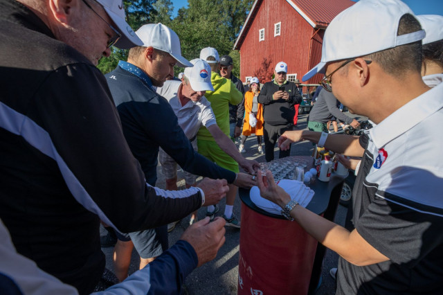 Golf-väki pääsi tutustumaan Kiinan kansallisaarteenakin tunnetun juoman saloihin.