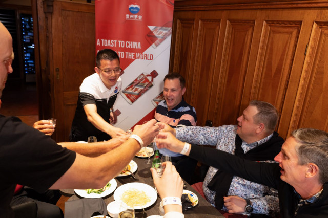 Kaksi vuotta täyttävä ravintola Zhèn isännöi Moutai Golf Cup -tapahtumaa ja sen jälkeistä illallista.