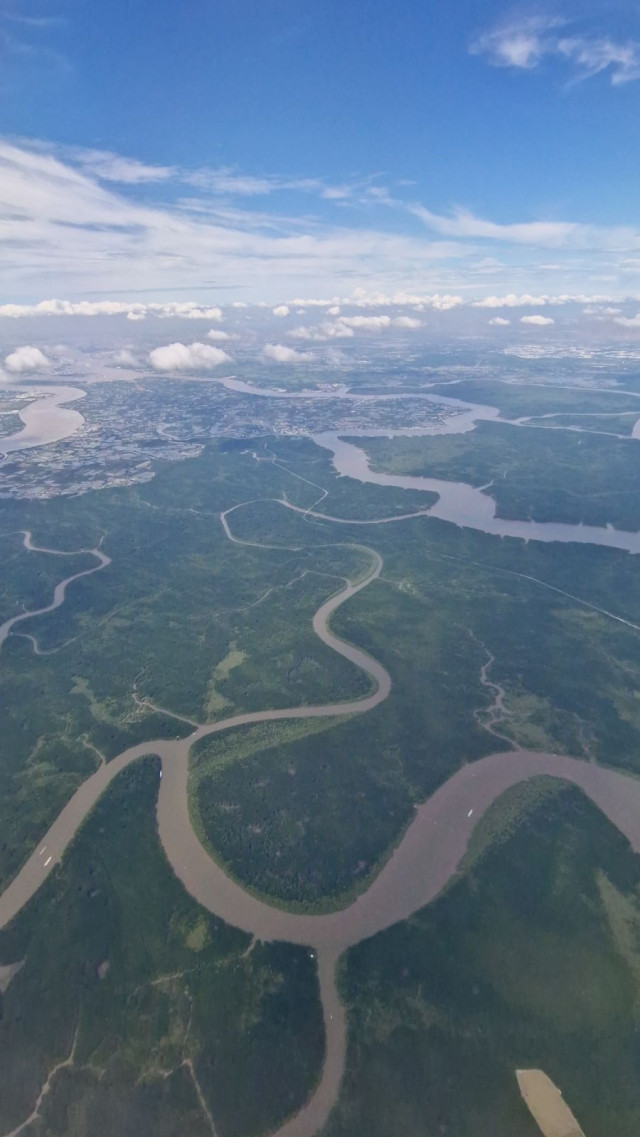 Vietnam. Laskeudumme Ho Chi Minh Cityyn