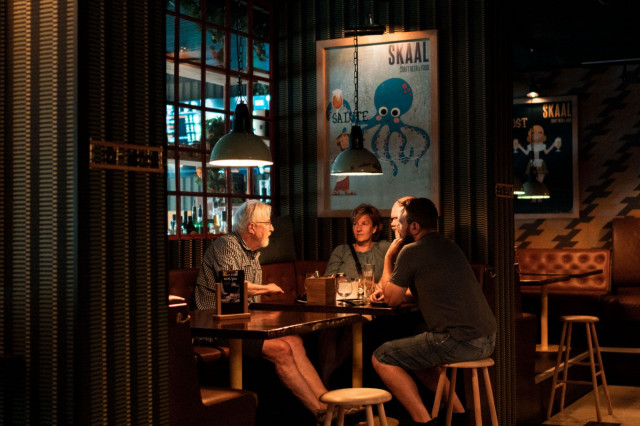 SKAALissa hyvä ruoka, laadukkaat juomat ja rento tunnelma kulkevat käsikädessä.