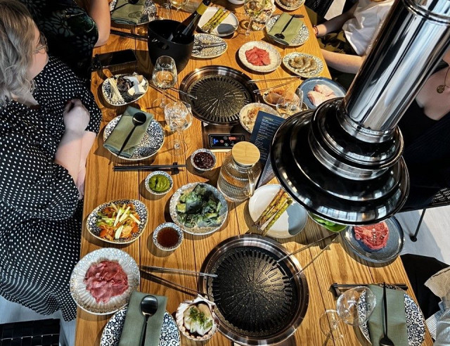 Molokossa nautit ystävänpäivästä isommallakin porukalla.