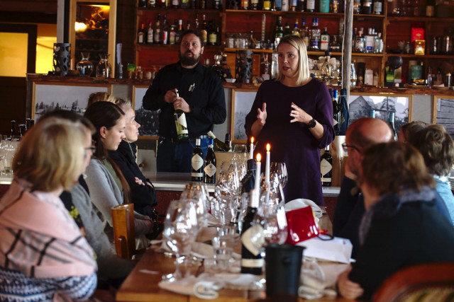 Viinitasting on tarjolla kiirastorstaina Laanilan Kievarissa.