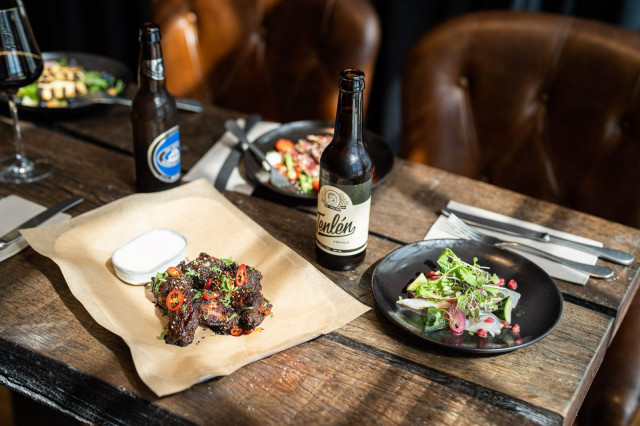 Tenlénin lihat lähes sulavat suuhun!