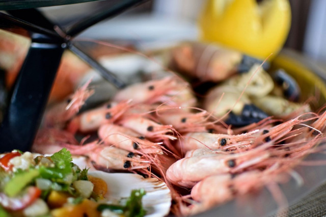 Merimakasiinissa nautit kaupungin tuoreimmat äyriäiset.