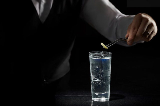 Kupoli ammentaa cocktail-klassikoista, joiden perinteinen reseptiikka ja ainesosat on purettu osiin ja jalostettu nykytekniikoita hyödyntäen.