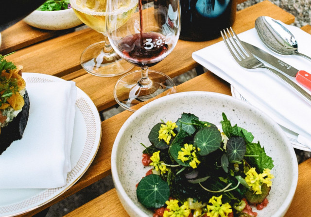 305 on mainittu myös Michelin-oppaassa.