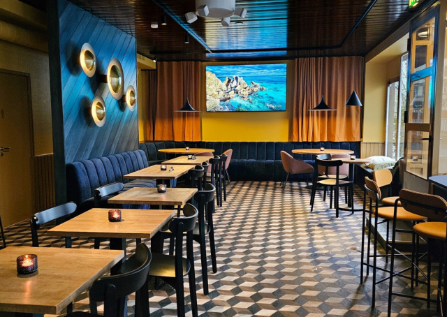 Gotan keittiö palvelee iltamyöhään - ja baari sitäkin pidempään.