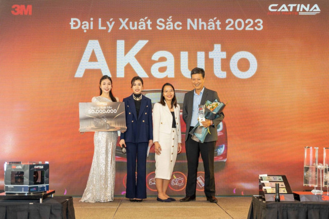 phim-cach-nhiet-akauto