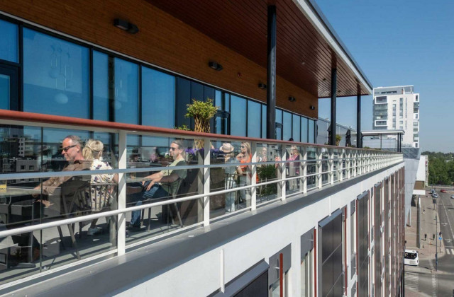 Frejan kattoterassilla arki unohtuu hetkessä.