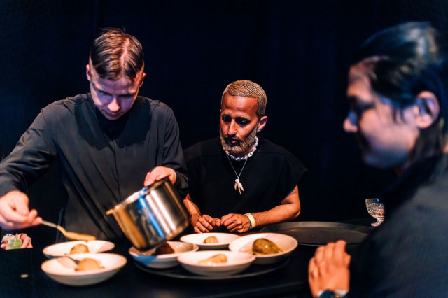 Kozeen Shiwan järjesti viime vuonna Flow Festivaleilla näyttäviä illalliskattauksia.