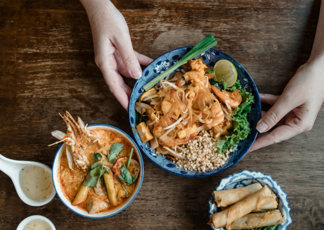 Ravintola-annoksissa esillelaitto on myös puoli ruokaa.