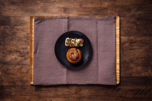 Ruokalistalle tuodaan uusia annoksia viikoittain.