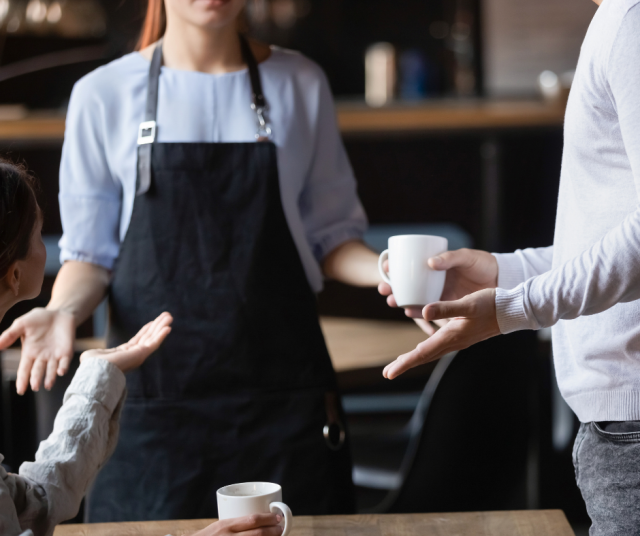 Pariisissa moni suomalaisturisti on ollut hämmentynyt siitä, ettei paikallisista kivijalkakahviloista saa aina "tavallista" suodatinkahvia. Kuvituskuva.