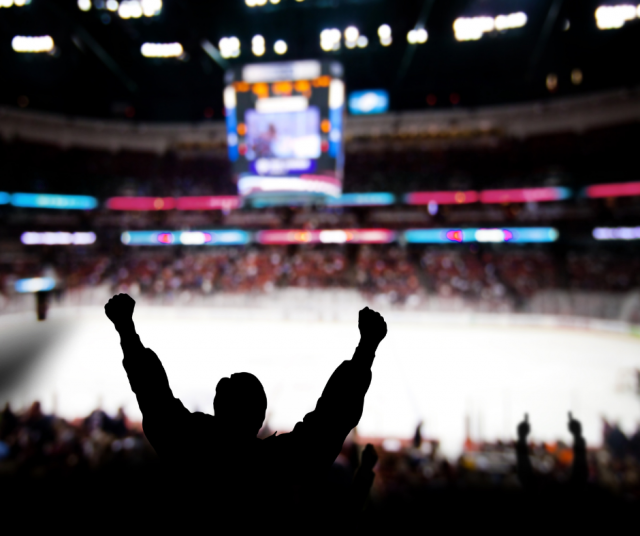 Lätkähän on vaarallista.