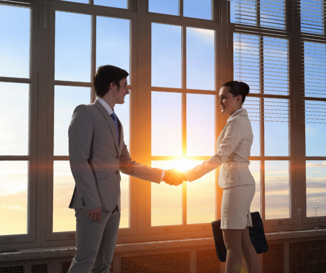 "Hienoo, mut voitko nyt vaan päästää irti, kun muut jo odottaa?"