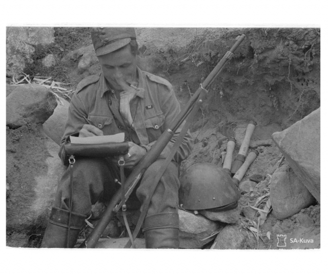 Kuva heinäkuulta 1942.