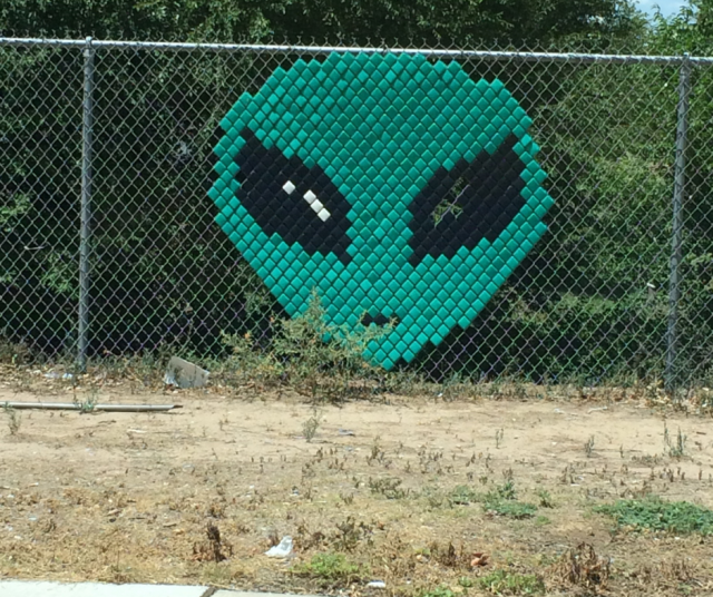 Aitaan tehtyä taidetta Roswellissa.