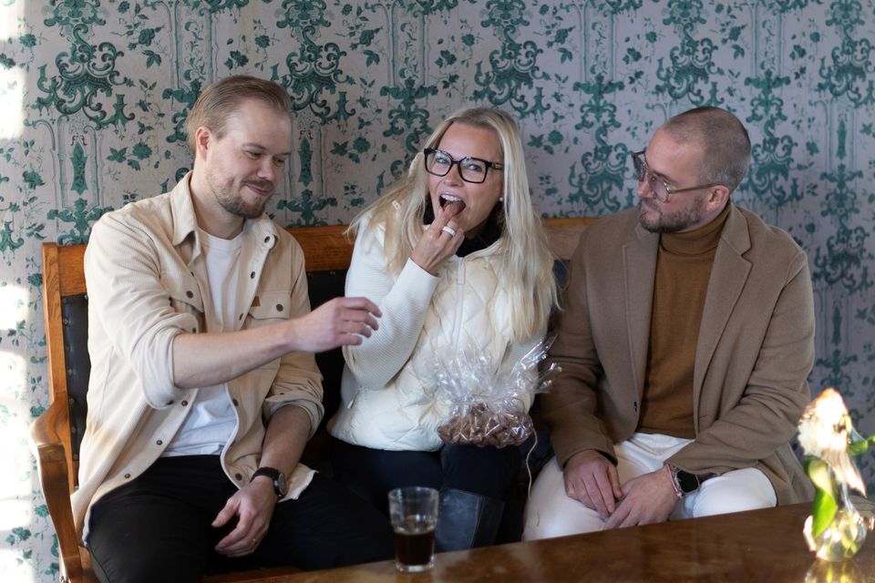 Ryejoyn perustaja Esa Jokela, Startup Lionsin toimitusjohtaja Petra Erätuli ja perustaja Toni Eurasto.